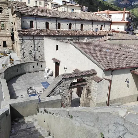 Bed & Breakfast Antica Dimora Palazzo Rovitti *