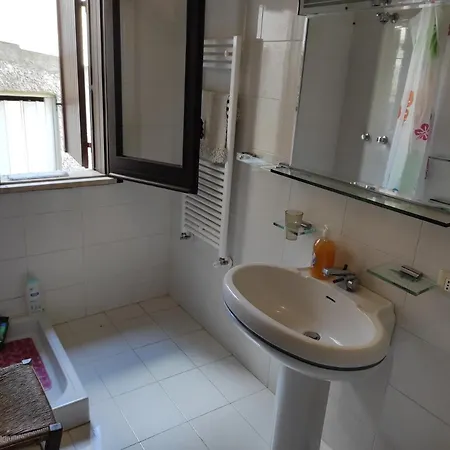 Antica Dimora Palazzo Rovitti Bed & Breakfast *