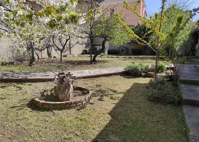 Antica Dimora Palazzo Rovitti فندق مبيت وإفطار *