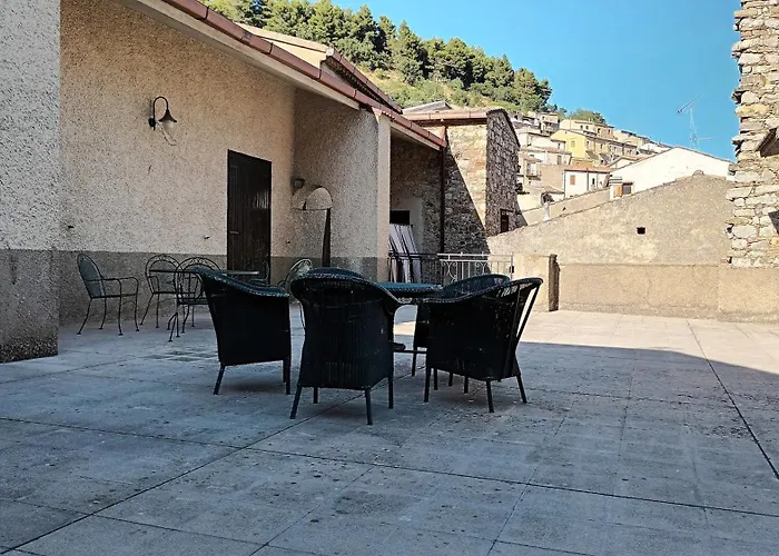 فندق مبيت وإفطار Antica Dimora Palazzo Rovitti *