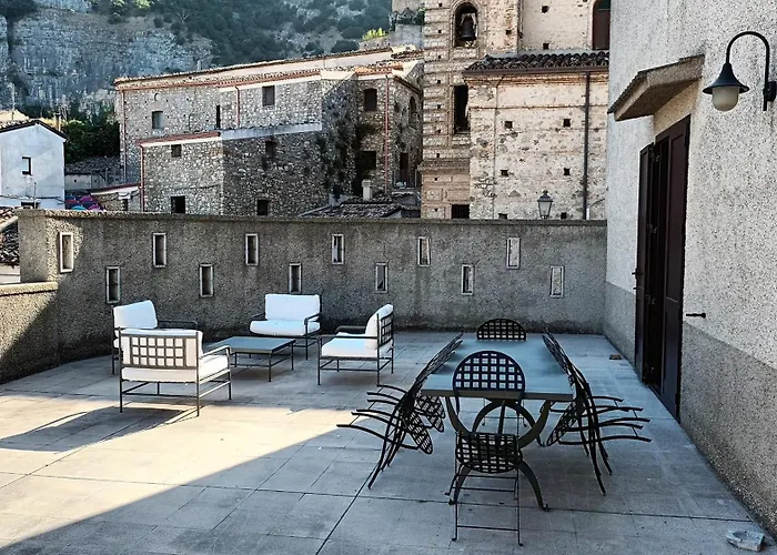 فندق مبيت وإفطار Antica Dimora Palazzo Rovitti Cerchiara di Calabria